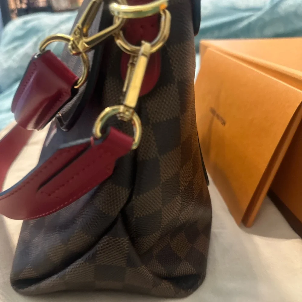 Louis Vuitton Beaubourg MM - Picture 6 of 10